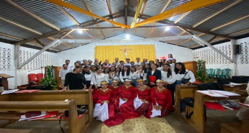 Asistensi Paskah di Paroki Pius X Mukun: Semangat Pelayanan Mahasiswa PSM Gema Karya